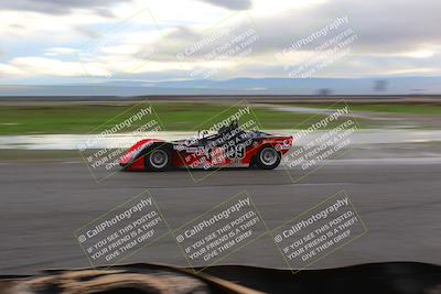 media/Jan-14-2023-CalClub SCCA (Sat) [[d2757389b8]]/Group 4/Race (Sunset)/